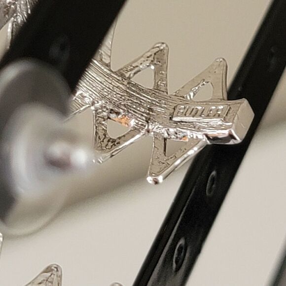 Earrings Butler Silver Tone Yellow Crystal Geometric Earrings #0124 - Picture 5 of 12